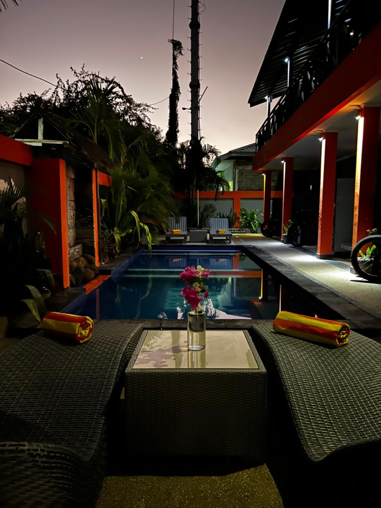 Tropica Gili Total Body Fit - Free Access Gym And Coworking Space Gili Trawangan Exterior foto