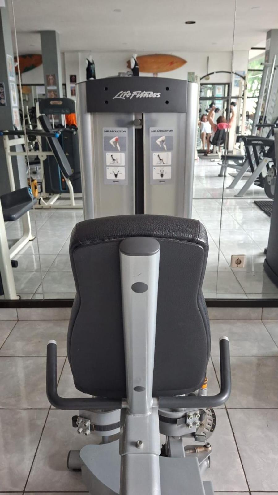 Tropica Gili Total Body Fit - Free Access Gym And Coworking Space Gili Trawangan Exterior foto
